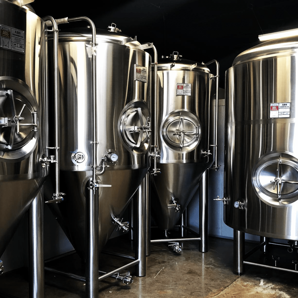 Brewery_Tanks_Beer