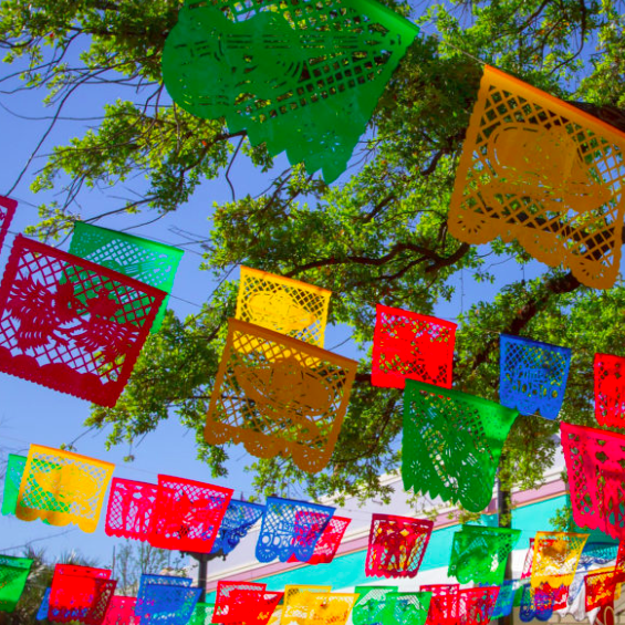 Fiesta_Cinco_de_mayo_papel_picado