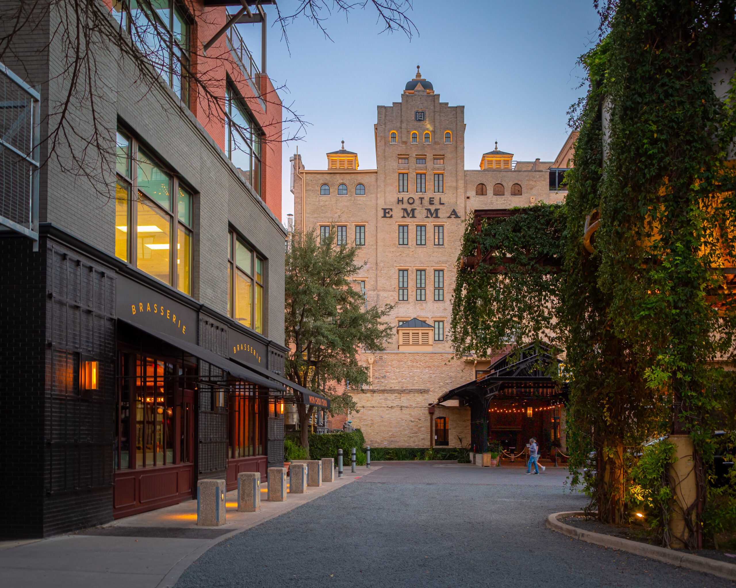 Hotel Emma-Neighborhood-3